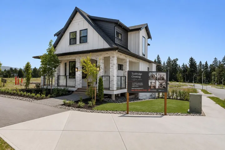 33203 PINCHBECK AVENUE, Mission, British Columbia V2V6X9