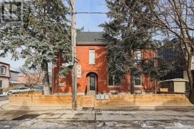 UNIT #2 - 50 FOXLEY STREET, Toronto (Trinity-Bellwoods), Ontario M6J1R1