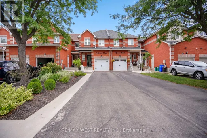 8 JENSEN COURT, Vaughan (Maple), Ontario L6A2T6