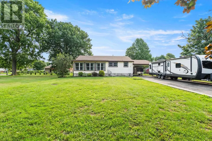 466 CLARE AVENUE, Welland (Prince Charles), Ontario L3C3B3