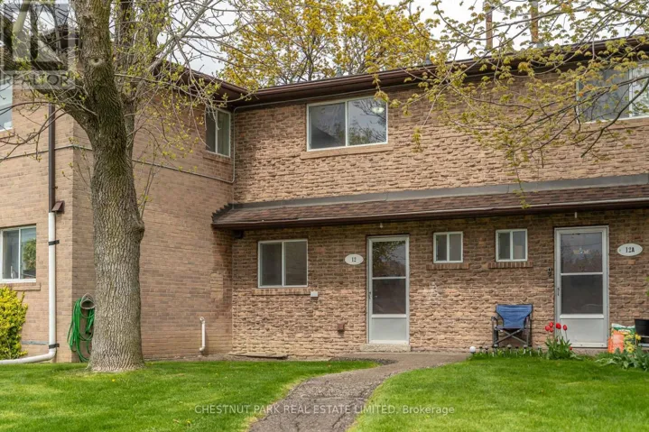 12 - 44 ROMFIELD DRIVE, Toronto (York University Heights), Ontario M3J1K3