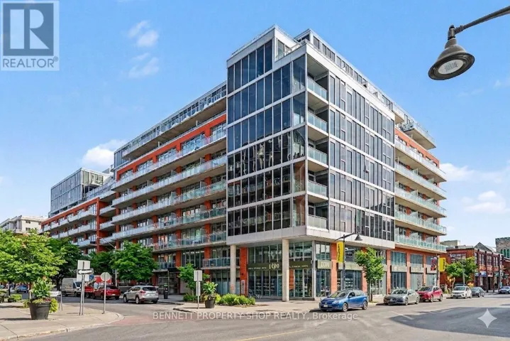 811 - 360 MCLEOD STREET, Ottawa, Ontario K2P1A9