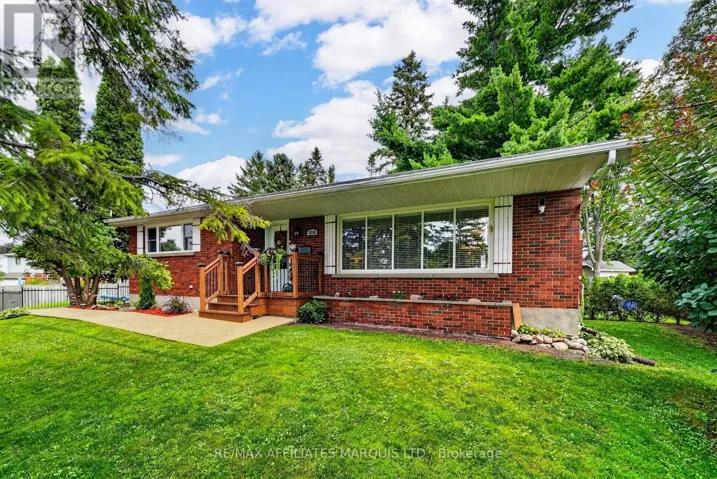 1635 BROOKDALE AVENUE, Cornwall, Ontario K6J4R2