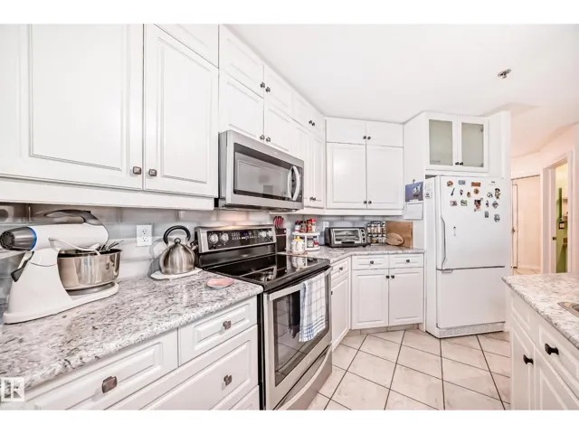 #108 12028 103 AV NW, Edmonton, Alberta T5K2T9