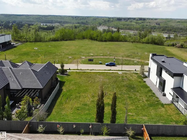 21 WINDERMERE DR SW, Edmonton, Alberta T6W0S2