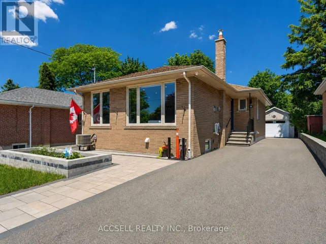 10 SYLLA AVENUE, Toronto (Wexford-Maryvale), Ontario M1R4W7
