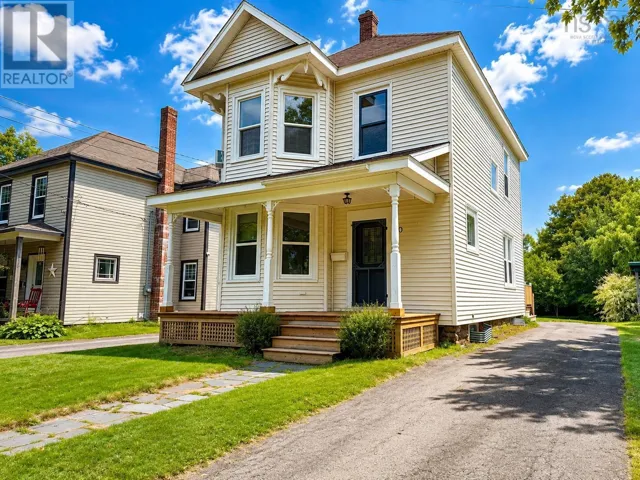 20 Agnew Street, Amherst, Nova Scotia B4H2B6