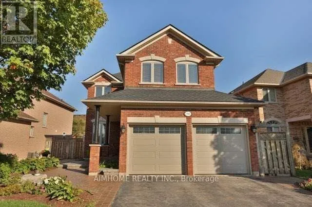 390 GROVEHILL ROAD, Oakville (RO River Oaks), Ontario L6H6P3