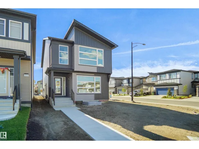 1004 14 AV NW, Edmonton, Alberta T6T2X1