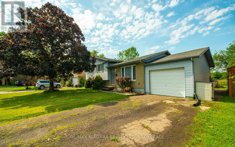 47 ELMVALE CRESCENT, Port Colborne (Main Street), Ontario L3K5X1