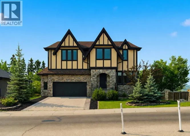 8243 Fortress Drive SW, Calgary, Alberta T3H0T8