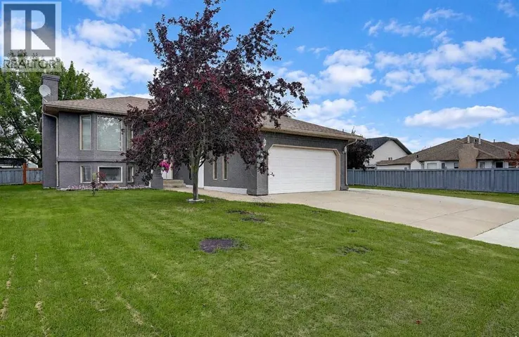 8914 117 Avenue Avenue, Grande Prairie, Alberta T8X1K2