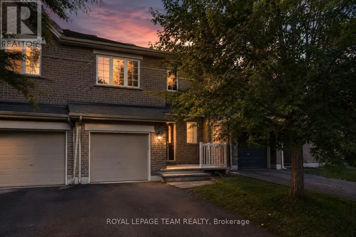 239 TANDALEE CRESCENT, Ottawa, Ontario K2M0A2