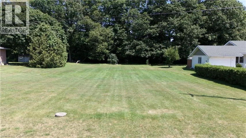 8 SUNNINGHILL Drive, Port Dover, Ontario N0A1N6