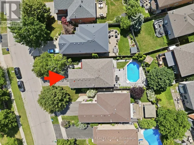 2216 NORFOLK DRIVE, Oakville (RO River Oaks), Ontario L6H6H4