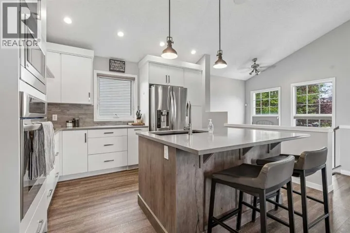 230 Mt Lorette Place SE, Calgary, Alberta T2Z2L9
