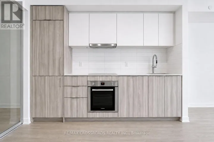 1503 - 15 DAVID SALOMON DRIVE, Toronto (Flemingdon Park), Ontario M3C1E7