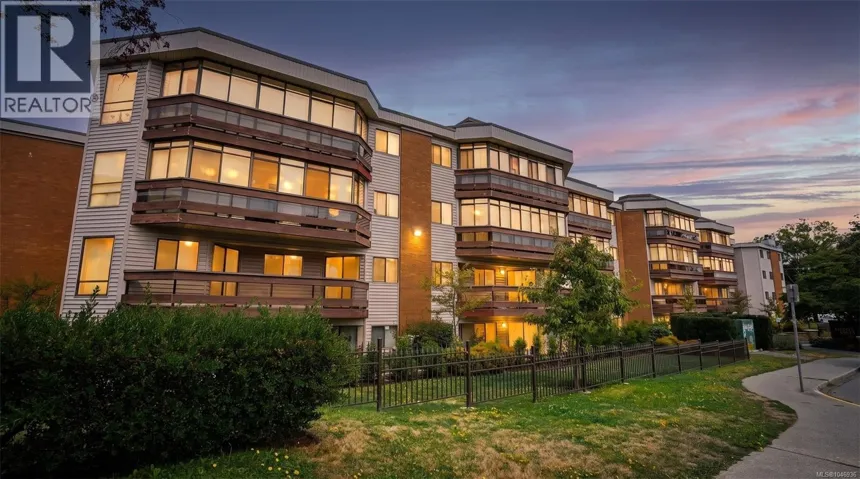 201 1560 Hillside Ave, Victoria, British Columbia V8T5B8