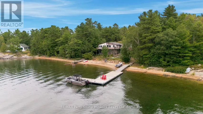 A60-17 PENTECOST ISLAND, The Archipelago (Archipelago North), Ontario P0G1K0