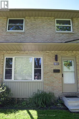 951 NOTRE DAME DRIVE, London South (South O), Ontario N6J3C3