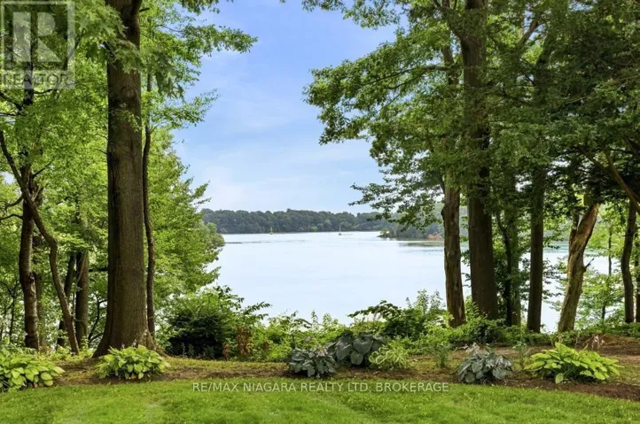45 PORT MASTER DRIVE, St. Catharines (Martindale Pond), Ontario L2N6X3