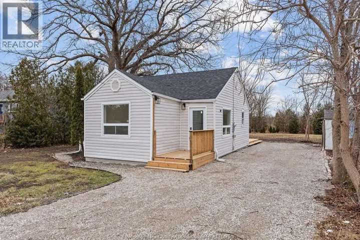 23 SCOTT LANE, McGregor, Ontario N0R1J0