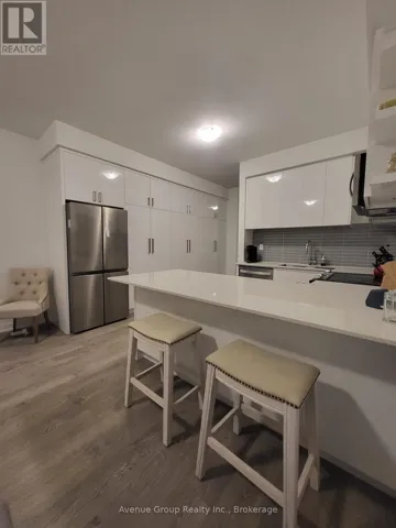 60 HOOYO TERRACE, Toronto (Englemount-Lawrence), Ontario M6A0E2