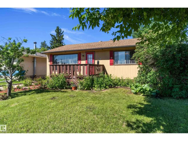 8936 154 ST NW, Edmonton, Alberta T5R1S8