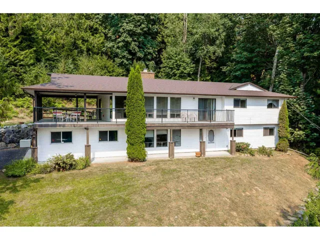 37511 ATKINSON ROAD, Abbotsford, British Columbia V3G2G7