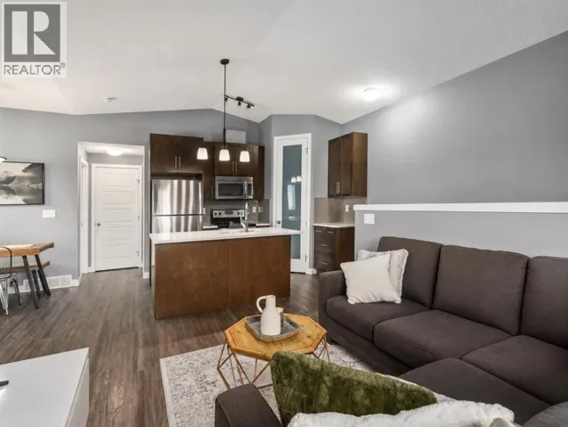 1324, 2461 Baysprings Link SW, Airdrie, Alberta T4B4C6