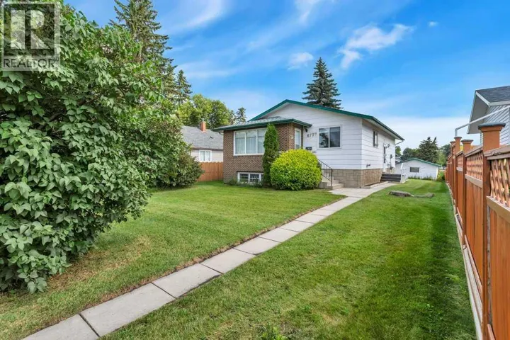 6739 59th Avenue, Red Deer, Alberta T4P1B1
