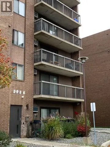 3936 WYANDOTTE Unit# 211, Windsor, Ontario N8Y4V1