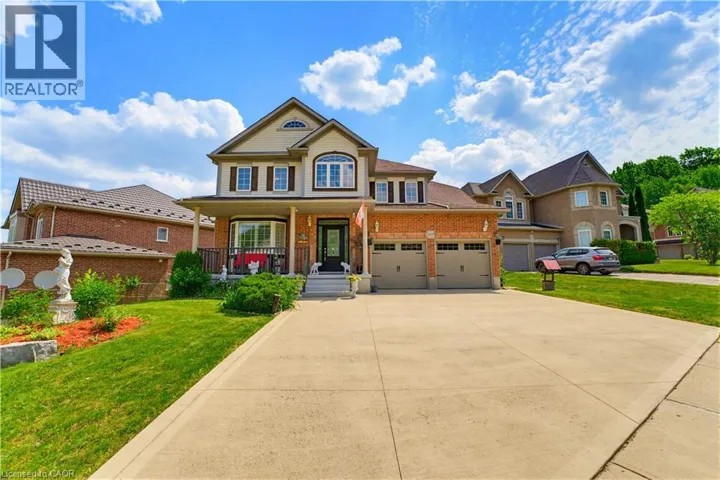 805 MUNICH Circle, Waterloo, Ontario N2V2N5