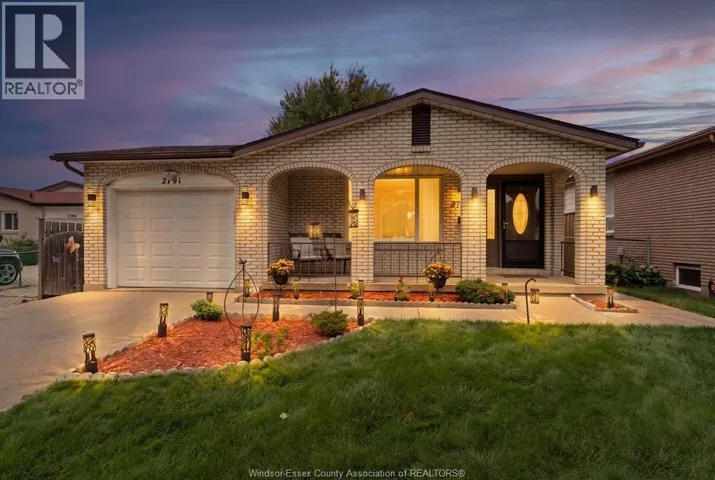 2791 GARVEY CRESCENT, Windsor, Ontario N8W4W7