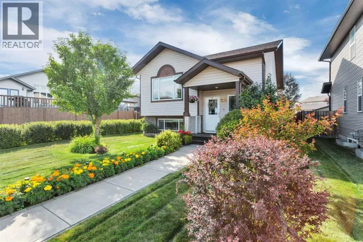 4402 54 Street, Rocky Mountain House, Alberta T4T0B2