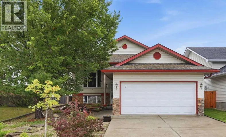 11 Westfall Crescent, Okotoks, Alberta T0L1T4