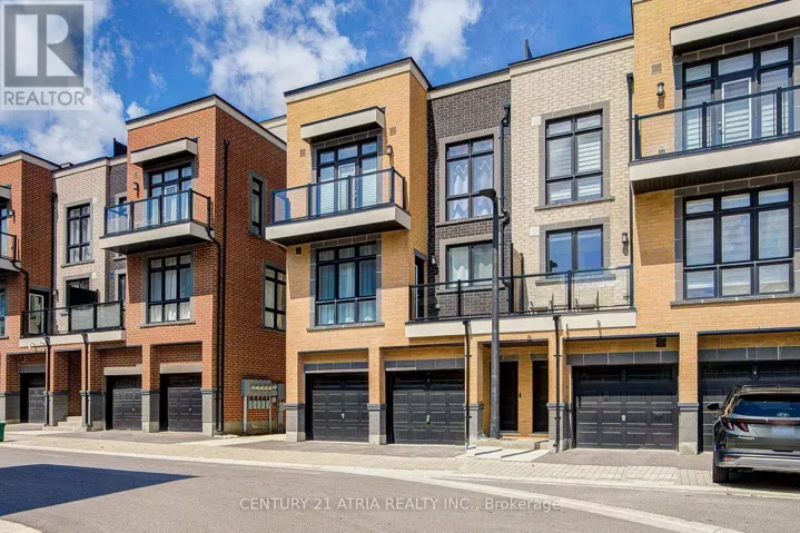 18 - 1 BOND CRESCENT, Richmond Hill (Oak Ridges), Ontario L4E1J4