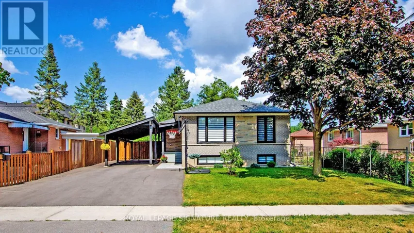 211 MAPLE AVENUE, Richmond Hill (Harding), Ontario L4C2J4