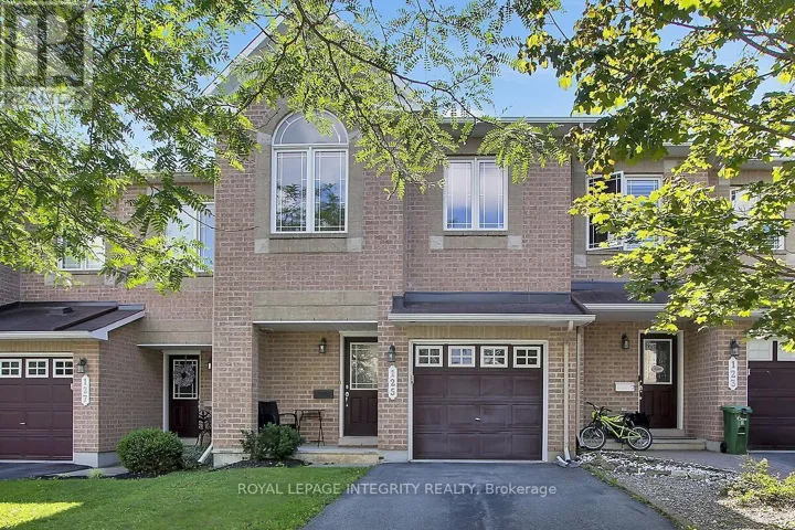 125 WOODMILL TERRACE W, Ottawa, Ontario K2K0B8