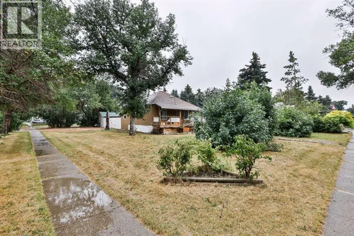 105 Broadway S, Raymond, Alberta T0K2S0