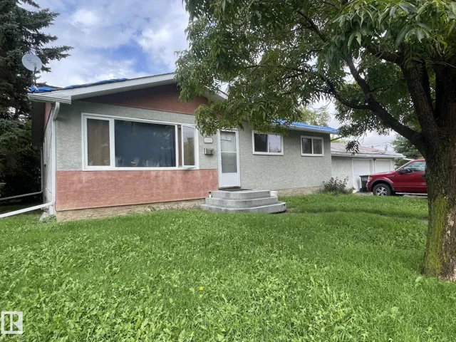 10901 155 ST NW NW, Edmonton, Alberta T5P2N2