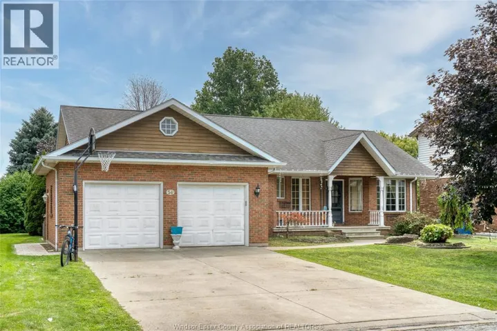 54 SHAWNEE COURT, Leamington, Ontario N8H5A9