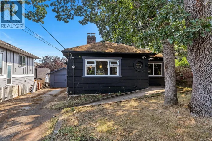 1669 Kisber Ave, Saanich, British Columbia V8P2W5