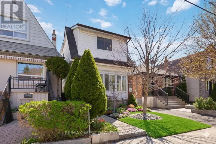 79 KING EDWARD AVENUE, Toronto (Woodbine-Lumsden), Ontario M4C5J5