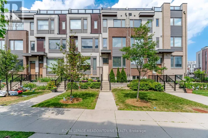 3 - 50 THOMAS MULHOLLAND DRIVE, Toronto (Downsview-Roding-CFB), Ontario M3K0B5