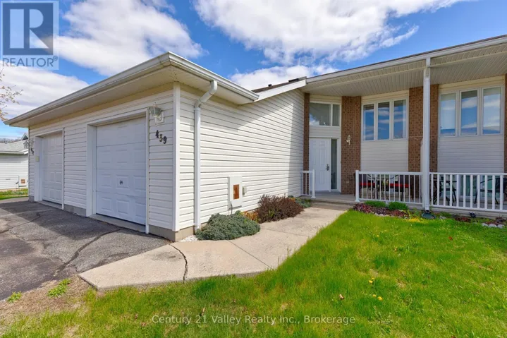 439 MAYHEW STREET, Renfrew, Ontario K7V4L4