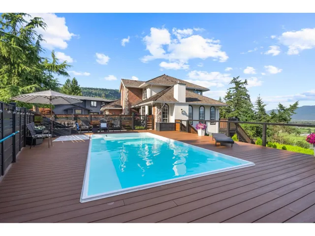 35993 EAGLECREST PLACE, Abbotsford, British Columbia V3G1E7