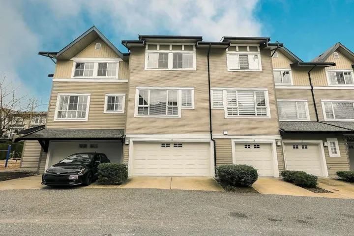 40 2450 161A STREET, Surrey, British Columbia V3Z8K4