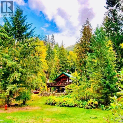 13579 Mountain Shores Road, Boswell, British Columbia V0B1A4
