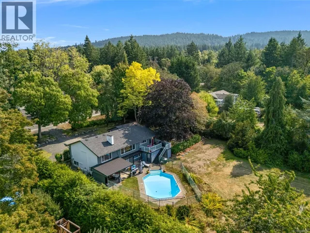 9168 West Saanich Rd, North Saanich, British Columbia V8L5T4